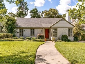 Building Photo - 1523 Oak Knoll St