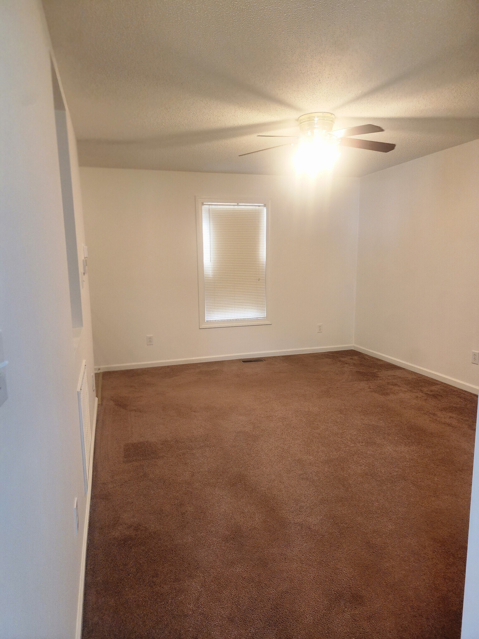 Dining Room - 837 Shackleton Rd