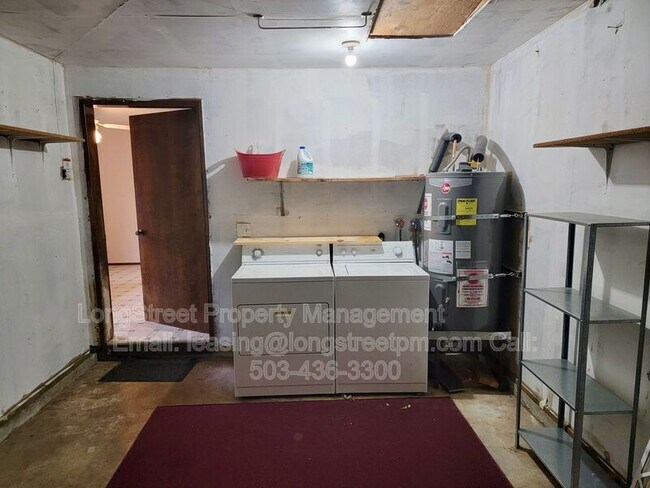 Building Photo - 2029 NW Arthur Pl