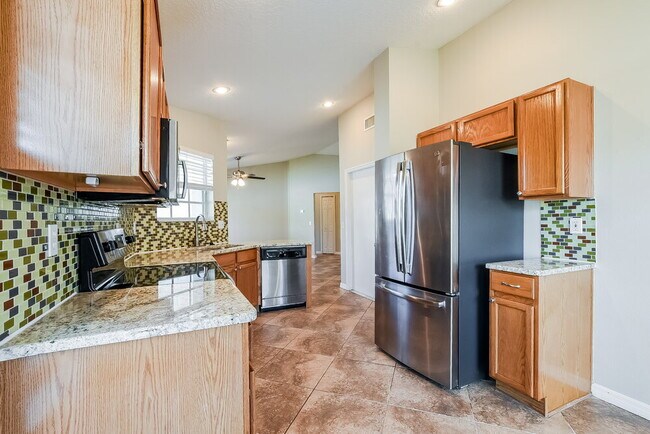 Building Photo - 165 Burnsed Pl