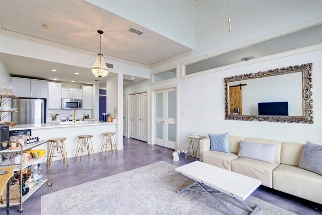 Building Photo - 1010 Rosine St