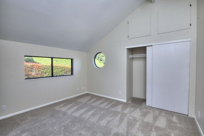 Building Photo - 2235 Calle Culebra