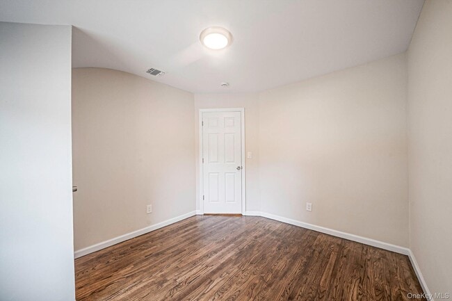 Building Photo - 610 Americus Ave