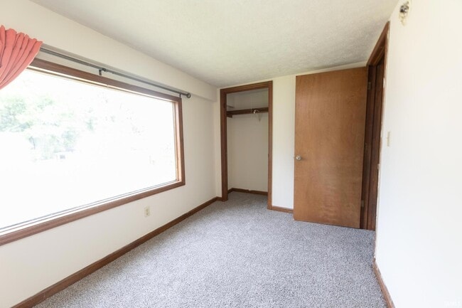 Building Photo - 1203 S Fess Ave