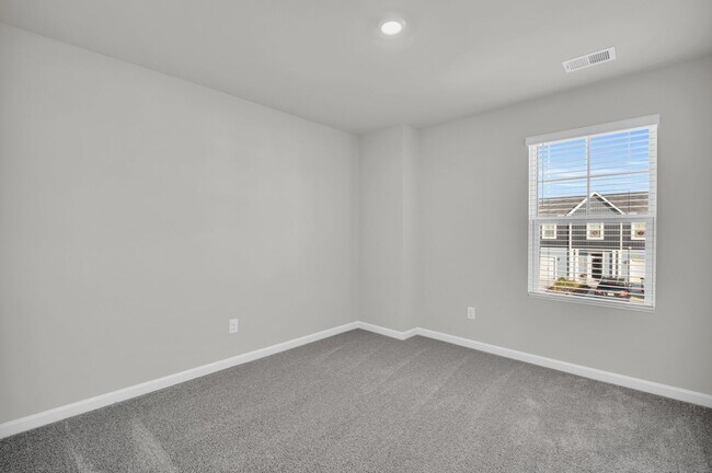 Building Photo - 246 Arnette Dr