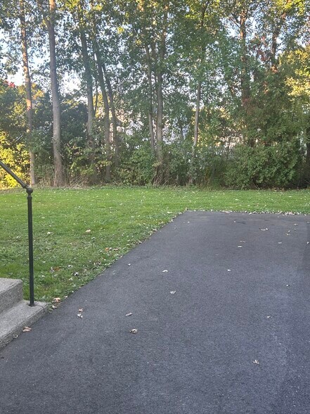 Building Photo - 30 Goldsmith St