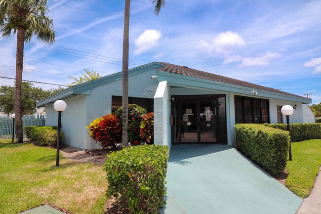 Building Photo - 950 S Kanner Hwy