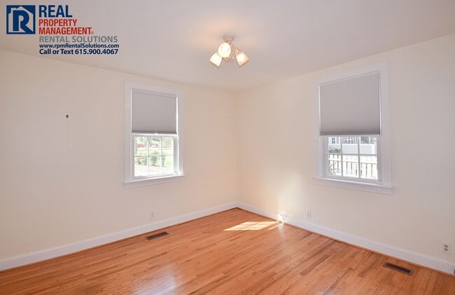 Building Photo - Amazing 1BR in Green Hills! Lawncare and washer/dryer included!!