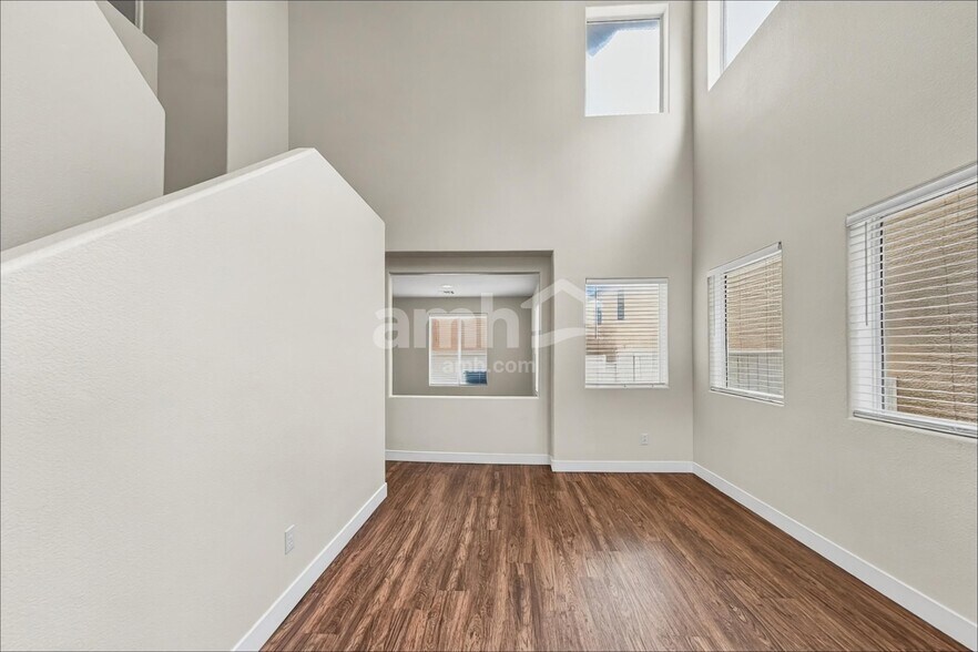 Building Photo - 9438 Havasu Canyon Ave