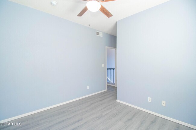 Building Photo - 5917 Cielo Del Rey Pl