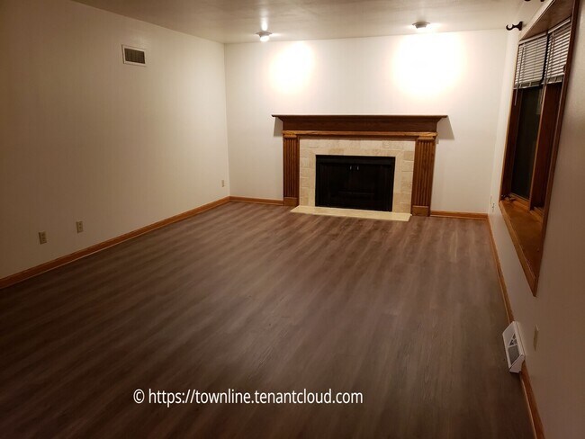 Building Photo - 1314 Camden Way