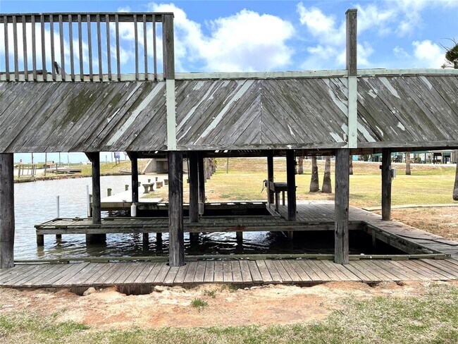 Building Photo - 88 County Rd 201