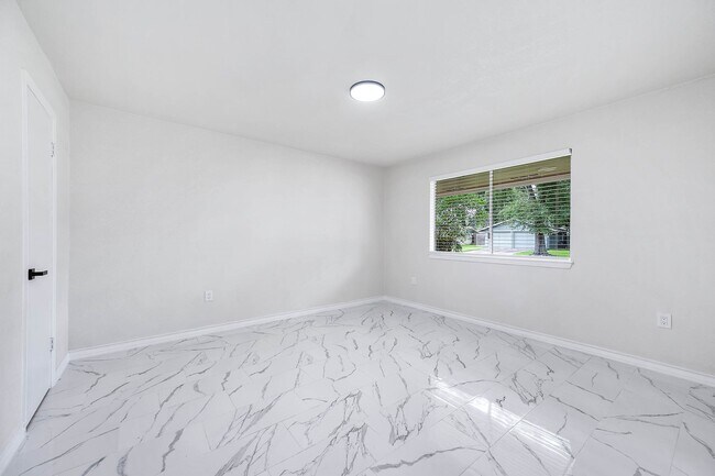 Building Photo - 1610 Richvale Ln