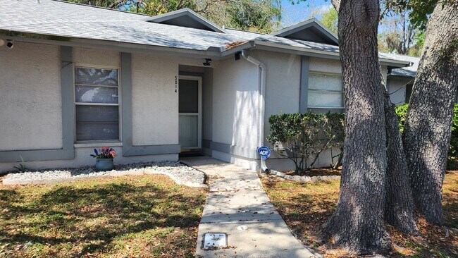 Building Photo - 5014 Gainsville Dr