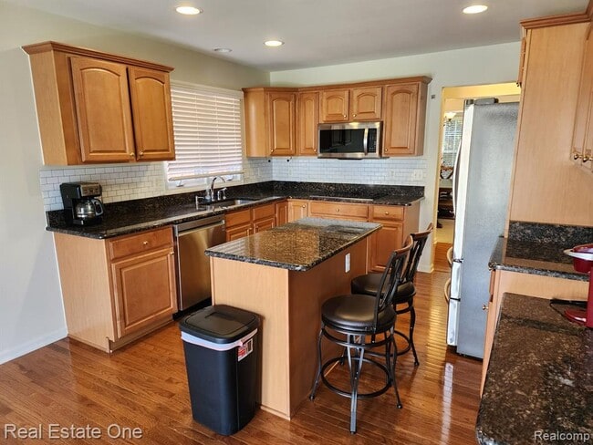 Building Photo - 41568 Thoreau Ridge