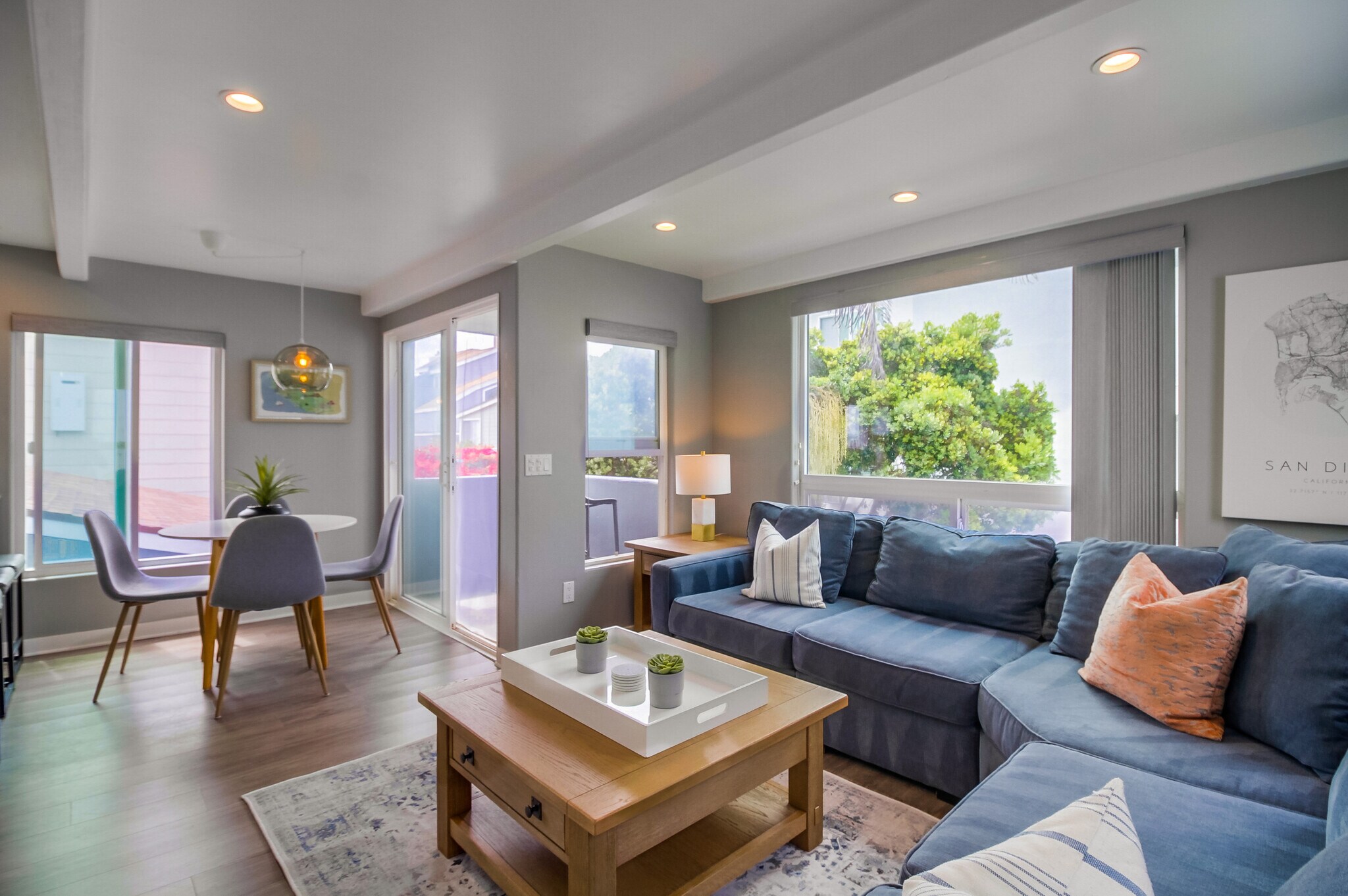 Building Photo - 735 Whiting Ct