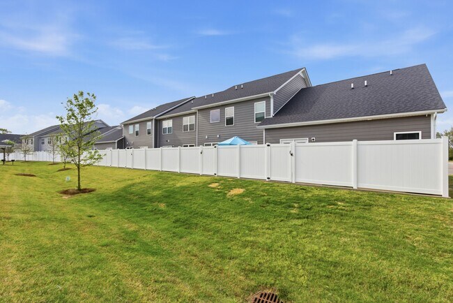 Building Photo - 220 Ruth Wy