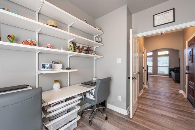 Building Photo - 25135 Andris Ln