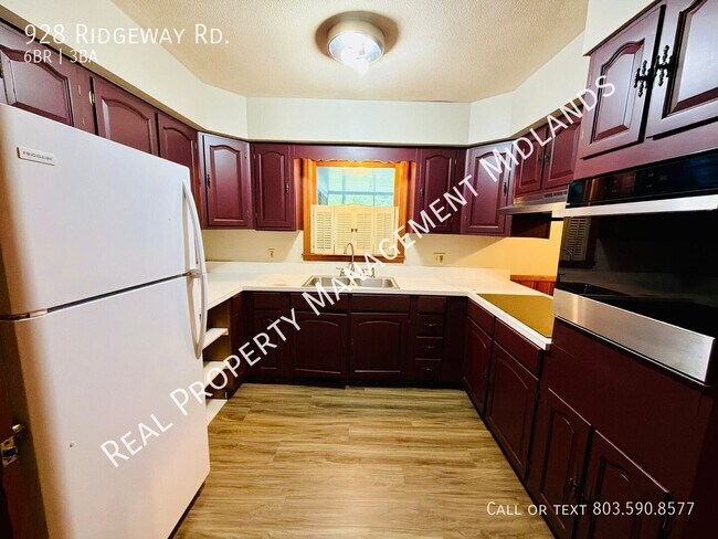 Building Photo - 928 Ridgeway Rd