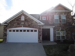 Building Photo - Huge 3BR/3BA Villa at Boulder Springs - Available July!!