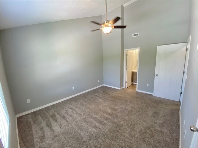 Building Photo - 133 S Pinyon Point