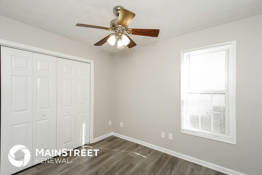 Building Photo - 1367 Westward Dr SW