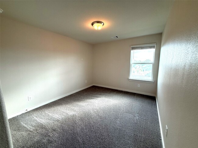 Building Photo - 204 Brks Mnr Ct
