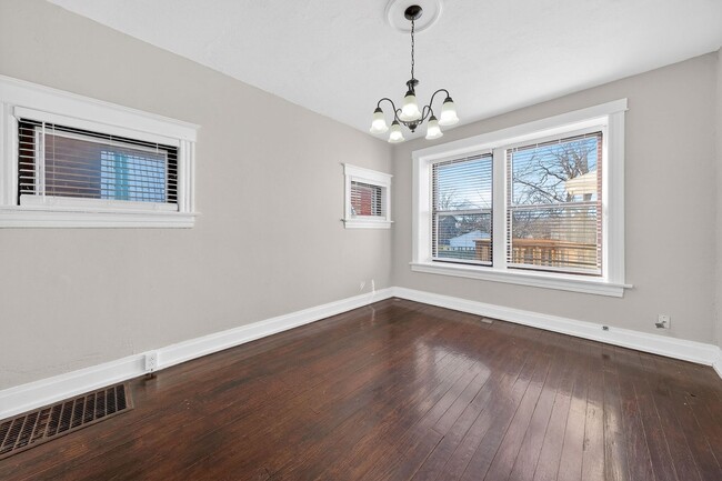 Building Photo - SECTION 8 WELCOME – 3BR Home with Covered Front Porch | $1,700