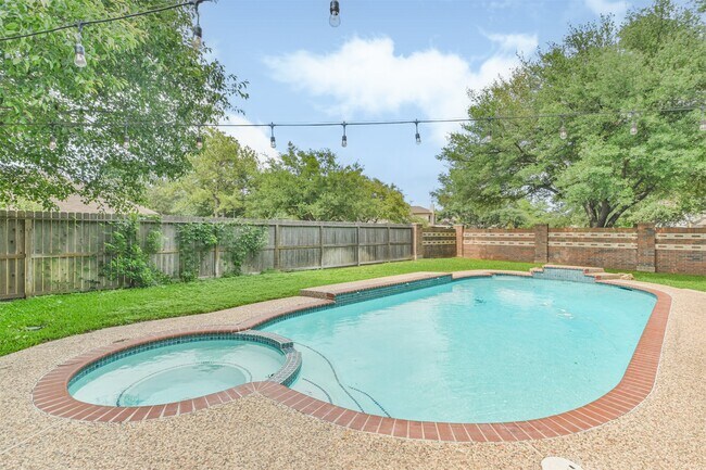 Building Photo - 10239 Sable Trail Ln