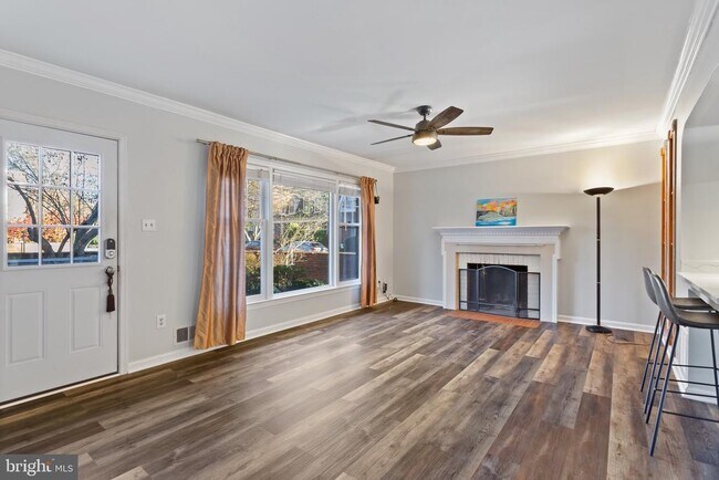 Primary Photo - 6800 Melrose Dr