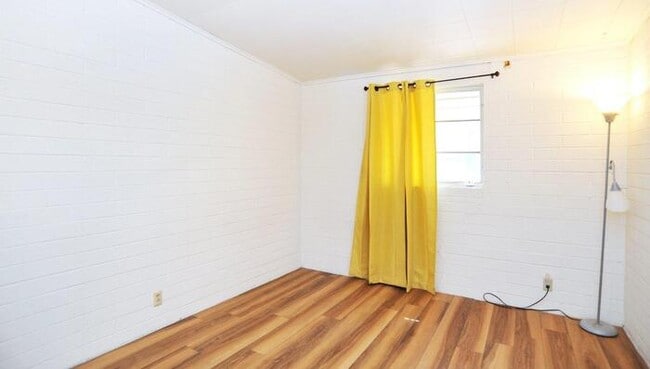 Building Photo - 3 BR/1.5 BA with large yard, new kitchen &...