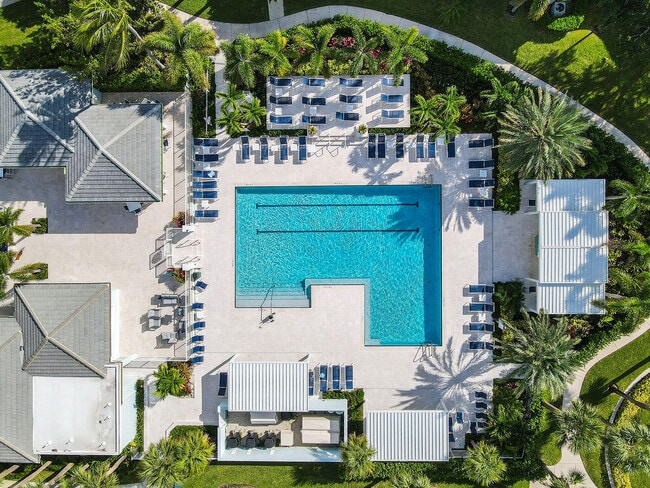 Building Photo - 2074 Mainsail Cir