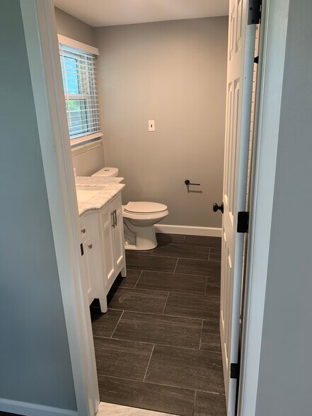 Building Photo - 38321 Foxcroft Blvd