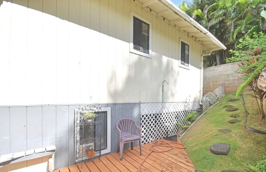 Patio - 44 -124 Ikeanani Dr