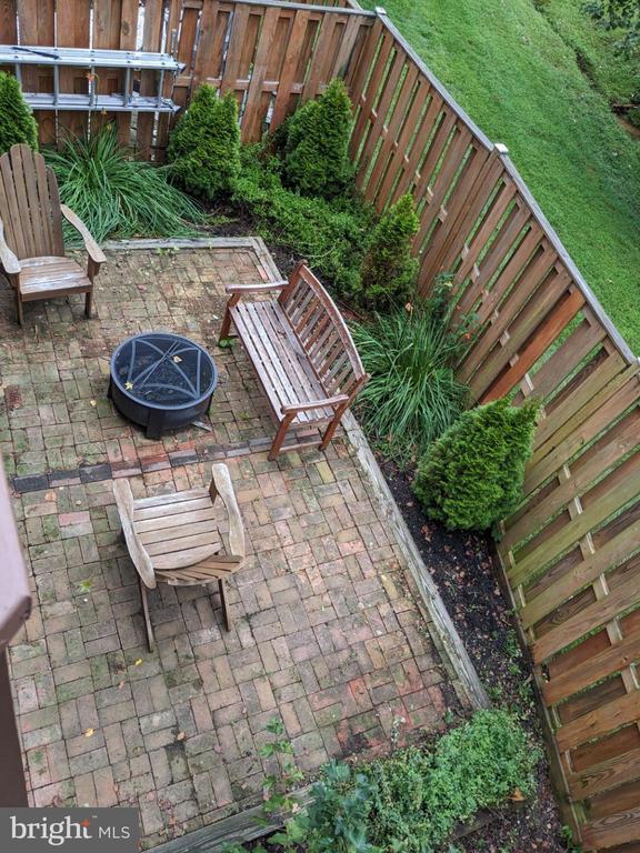 Building Photo - 46582 Broadspear Terrace