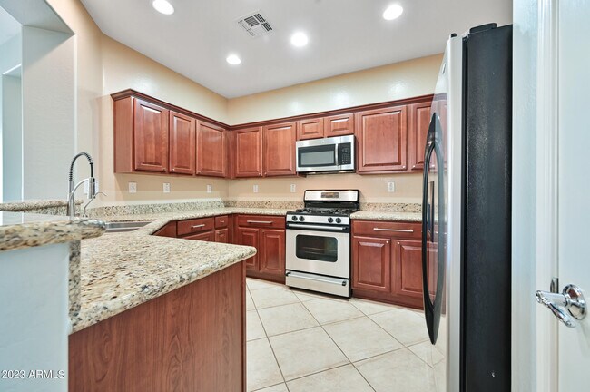 Building Photo - 3732 W Ghost Flower Ct