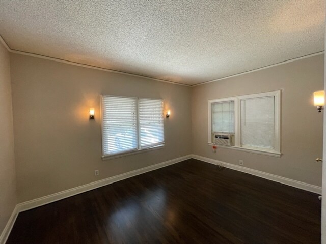 Building Photo - 705 Brent Ave