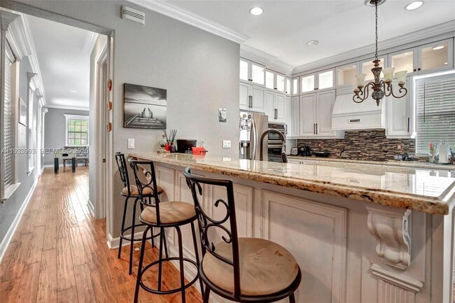 Building Photo - 501 SW 146th Terrace