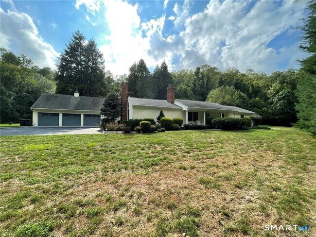 Building Photo - 42 Scribner Hill Rd