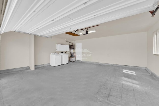 Building Photo - 6762 Carrera Dr