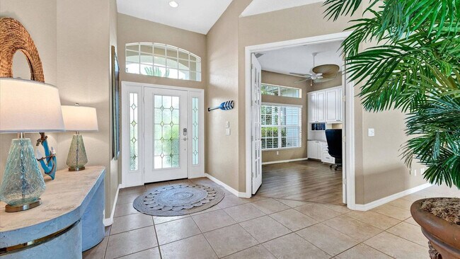 Building Photo - 974 Rotonda Cir