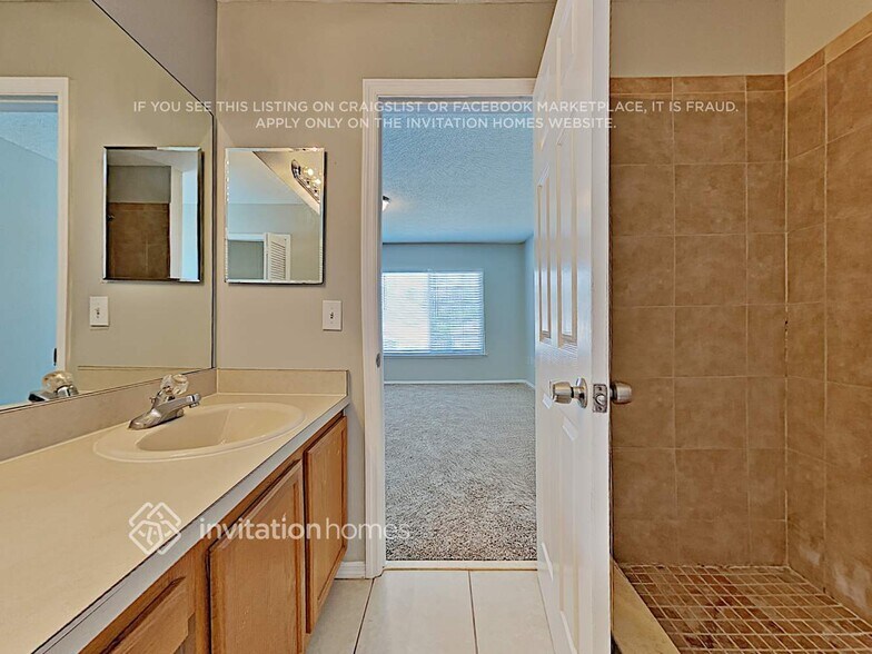 Building Photo - 1444 Carey Glen Cir