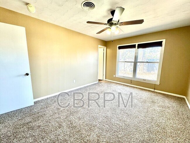 Building Photo - 5434 31st St