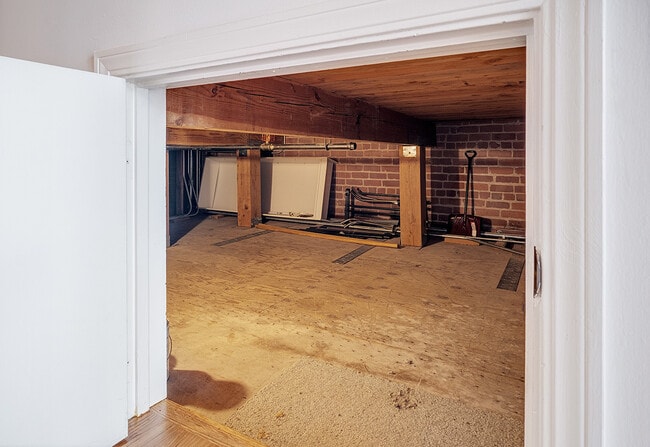 Building Photo - 355 Bryant St