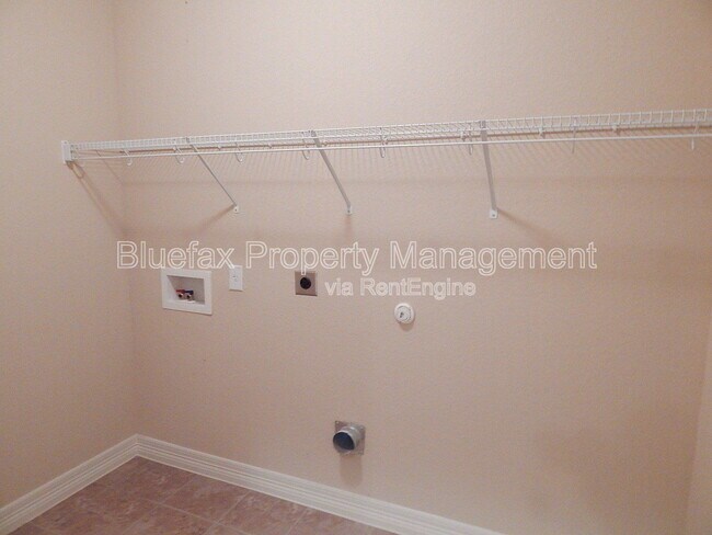 Building Photo - 1127 Red Rock Ranch