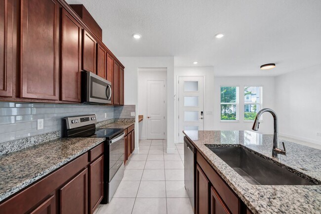 Building Photo - 7381 Alpine Butterfly Ln