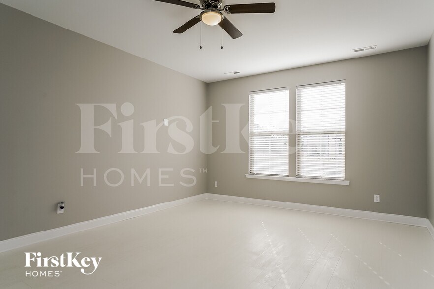 Building Photo - 3141 Lacewing Dr