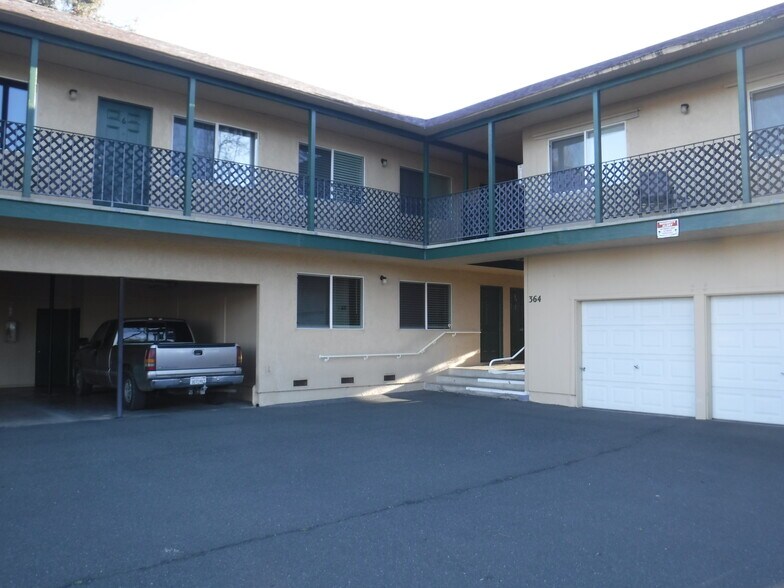 Building Photo - 364 16th St