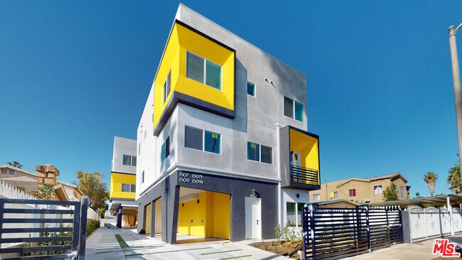 Building Photo - 1509 Cloverdale Ave