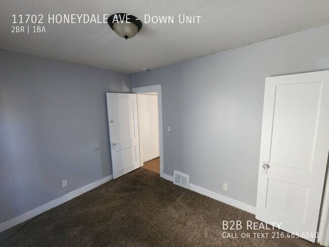 Building Photo - 11702 Honeydale Ave